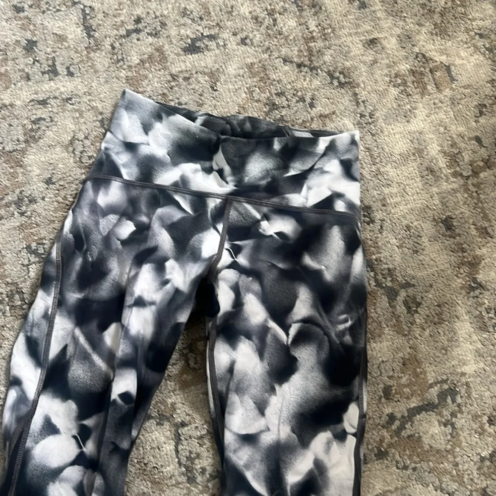 Lululemon Train Times 7/8 Pant 25” Interlaced Starlight Black / Black